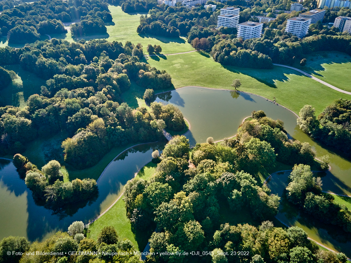 23.09.2022 - der Ostpark mir Biergarten und See in Neuperlach